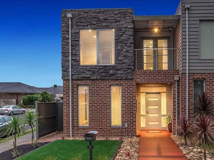 Main view of Homely townhouse listing, 1 Oatlands Lane, Cairnlea VIC 3023