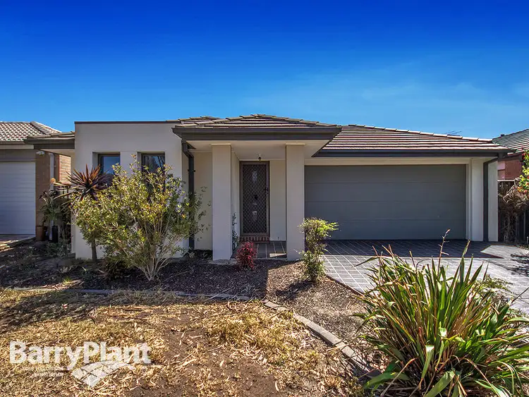 15 Howard Place, Deer Park VIC 3023