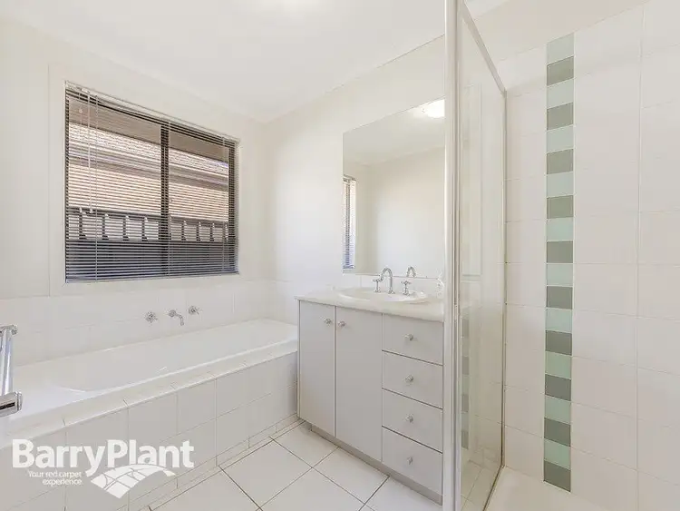 Sixth view of Homely house listing, 15 Howard Place, Deer Park VIC 3023