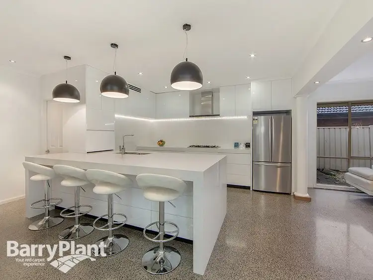 2 Grassy Point Road, Cairnlea VIC 3023