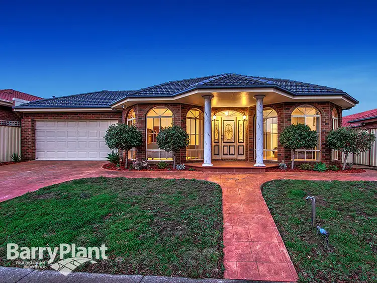 4 Reg Chalke Crescent, Cairnlea VIC 3023