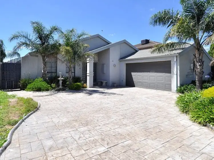 30 Kunat Street, Deer Park VIC 3023