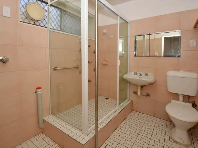 Fourth view of Homely apartment listing, 2/820 Ballarat Road, Deer Park VIC 3023