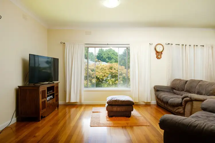 Third view of Homely house listing, 6 MILEND STREET, Wodonga VIC 3690