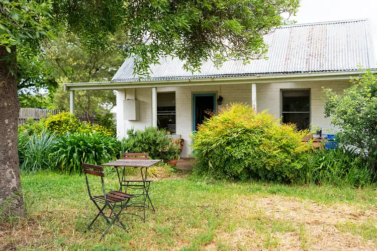 2 Wyndham Street, Newstead VIC 3462