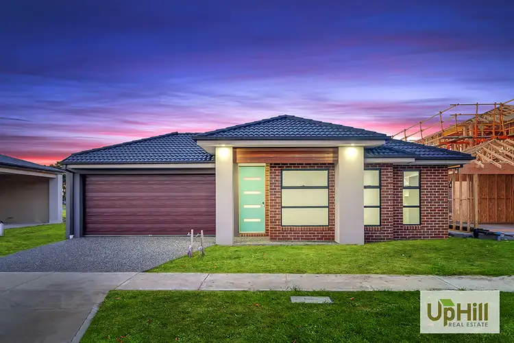 27 SCORCHIN DRIVE, Cranbourne South VIC 3977