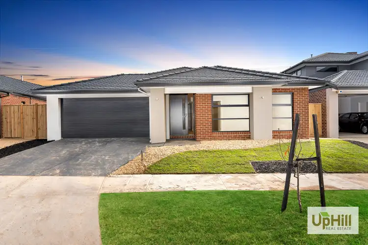 12 EPSOM LANE, Cranbourne North VIC 3977
