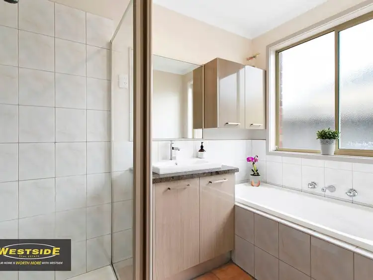 Seventh view of Homely house listing, 2 Kutcher Court, Sunshine West VIC 3020