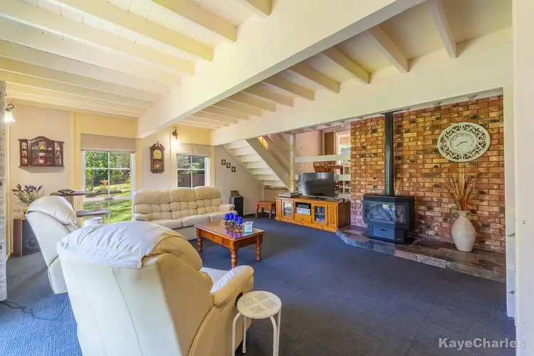 Fifth view of Homely house listing, 3 Waratah Way, Cockatoo VIC 3781