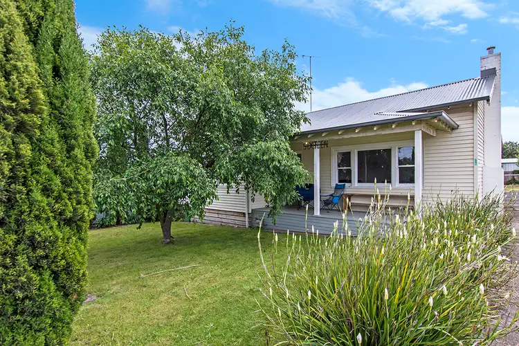 16 Otway Street, Portland VIC 3305