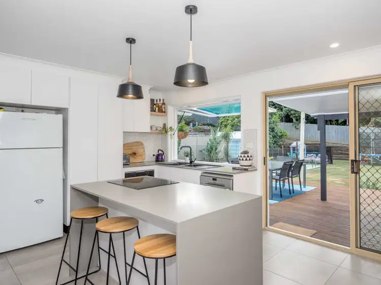 Sixth view of Homely house listing, 6 Mundurra Avenue, Ocean Shores NSW 2483