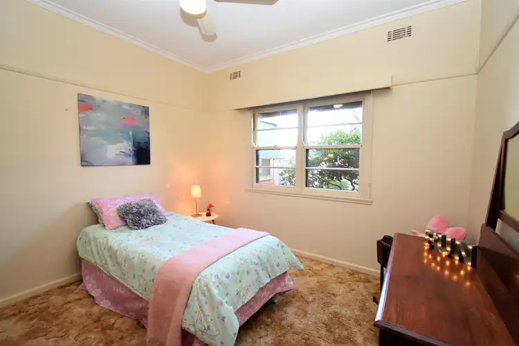 Fifth view of Homely house listing, 25 SMITH CRESCENT, Wangaratta VIC 3677