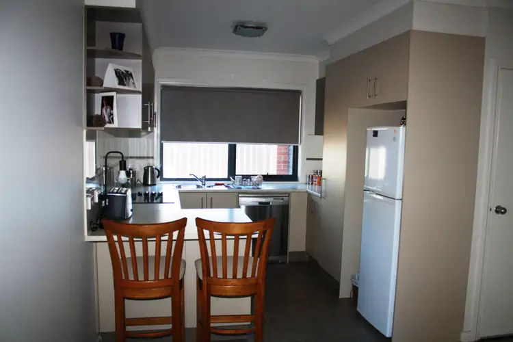 Fifth view of Homely house listing, 10 Farrall Court, Mansfield VIC 3722