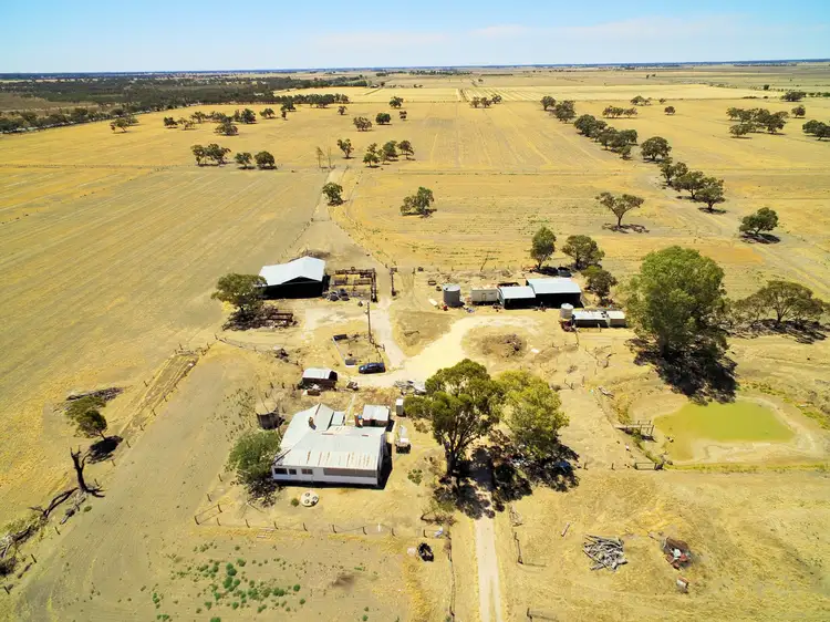 45 Peacock Road, Kerang VIC 3579