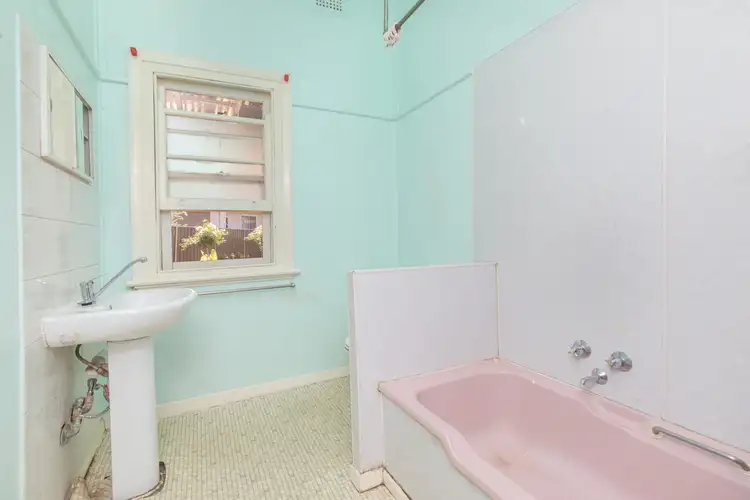 Fifth view of Homely house listing, 100 TWELFTH STREET, Mildura VIC 3500