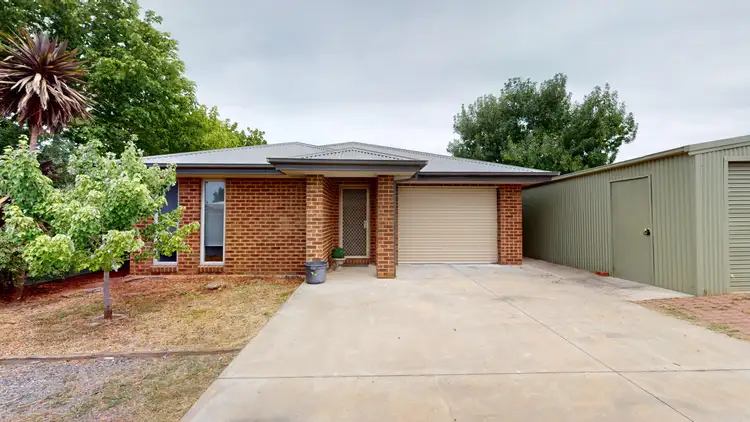 Second view of Homely house listing, 8 Aurora Place, Epsom VIC 3551