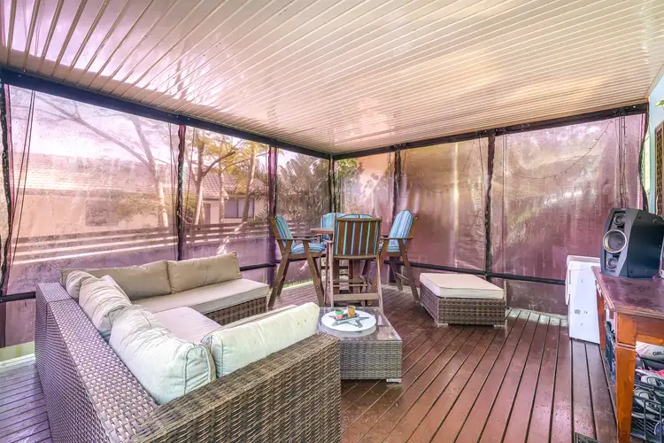 71 Olsen Avenue, Labrador QLD 4215