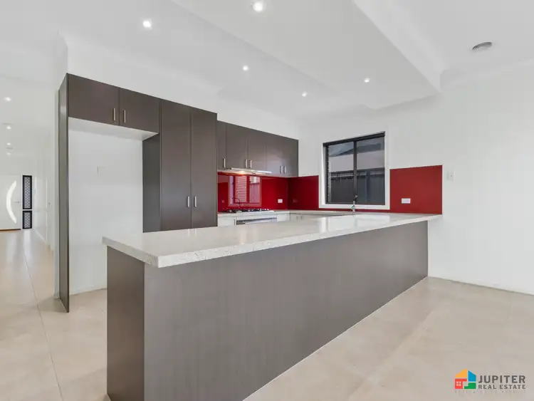 Fifth view of Homely house listing, 8 Shamrock Way, Truganina VIC 3029