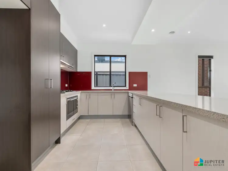 Sixth view of Homely house listing, 8 Shamrock Way, Truganina VIC 3029