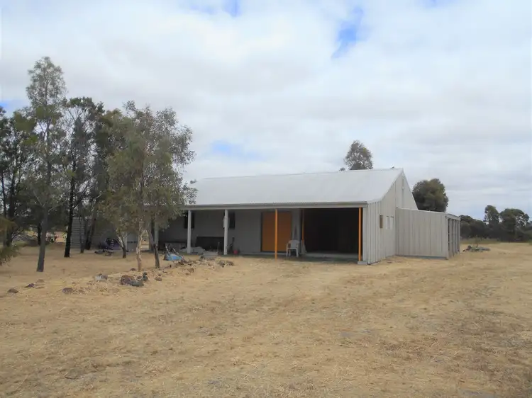 4 Island Street, Clunes VIC 3370