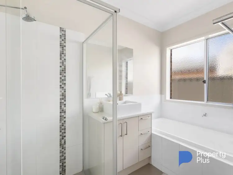 Fifth view of Homely house listing, 5 Erindale Way, Marong VIC 3515