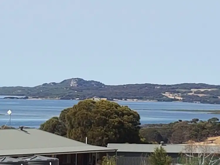 1440 Redbanks Road, American River SA 5221