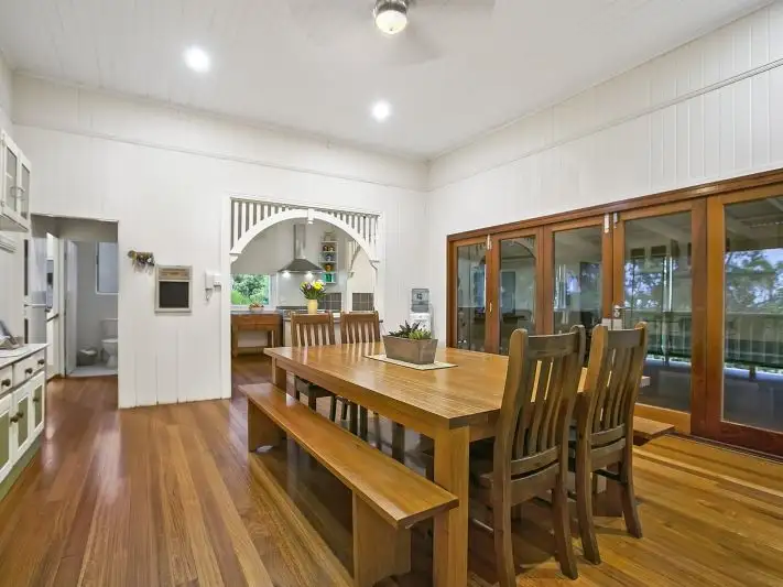 9 Ernest Street, Labrador QLD 4215