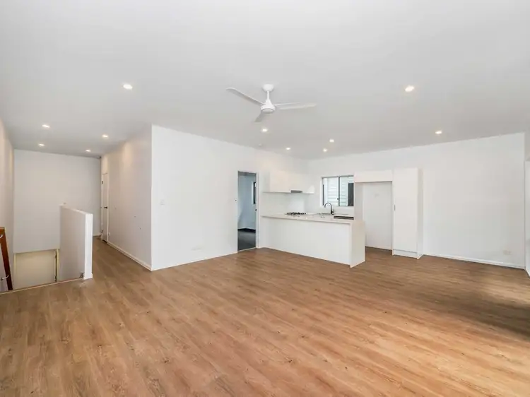 Main view of Homely townhouse listing, Townhouse 2/6 Canowindra Court, South Golden Beach NSW 2483