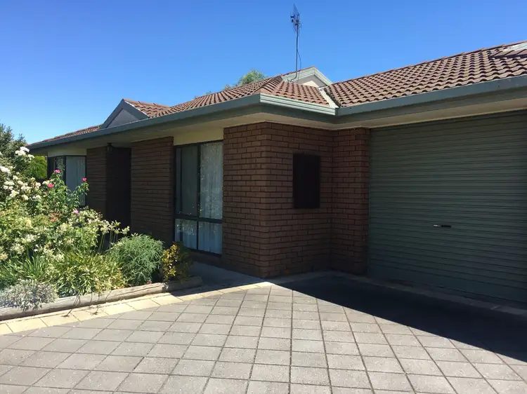 4/6 Loch Street
