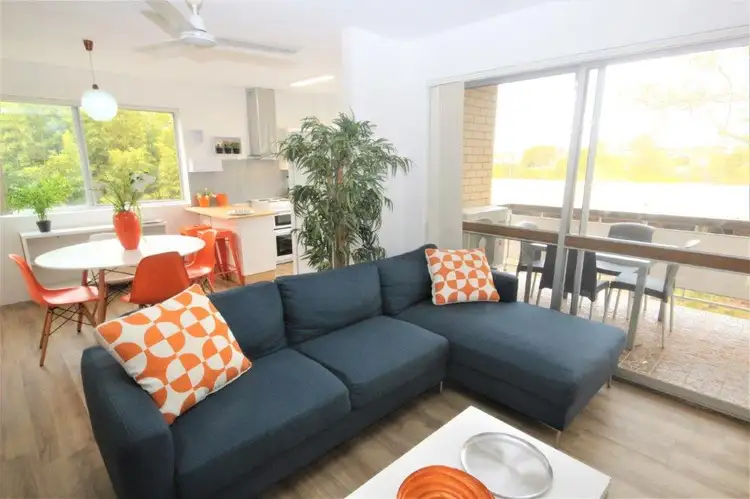 4/222 Carmody Road, St Lucia QLD 4067