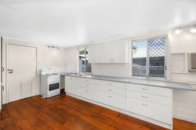 Second view of Homely house listing, 2 Vivian Street, Pimlico QLD 4812