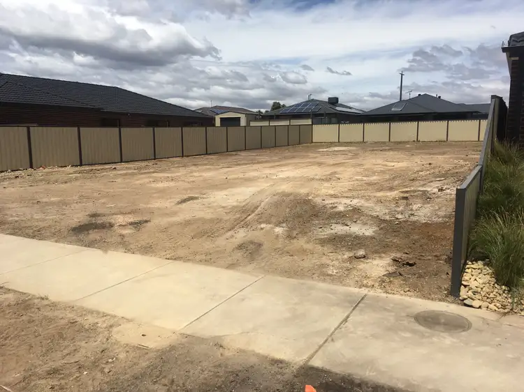 8 OVERLAND DRIVE, Kilmore VIC 3764