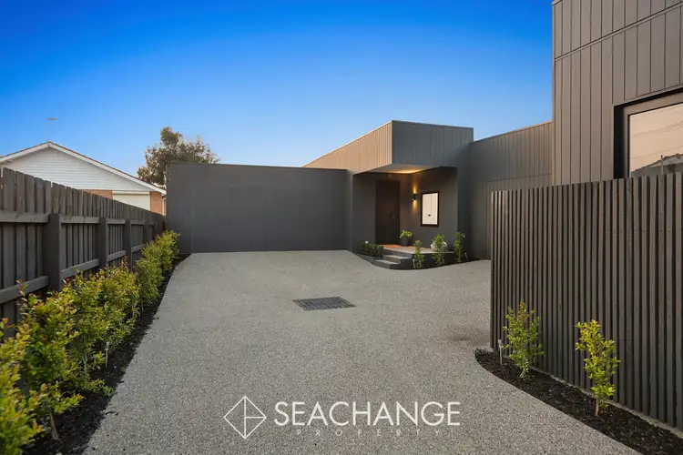 2/8 Koorong Avenue, Rosebud VIC 3939