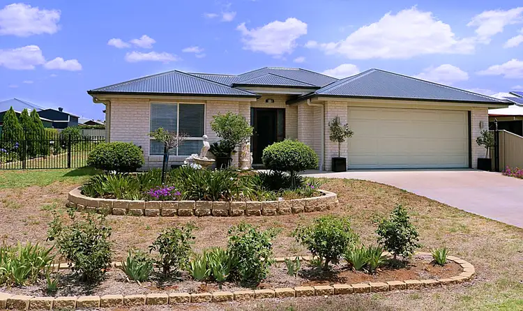 9 Debbie Court, Oakey QLD 4401