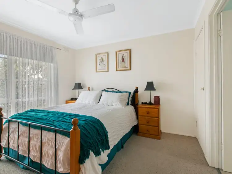 Sixth view of Homely house listing, 48 Pottenger Way, St Albans VIC 3021