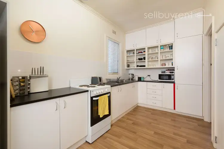 Fifth view of Homely house listing, 7 MARTIN STREET, Wodonga VIC 3690