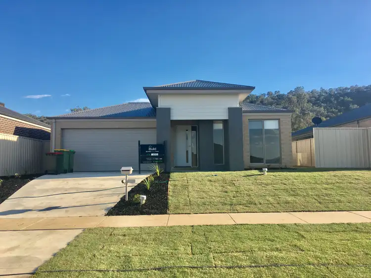 11 Keighran Avenue