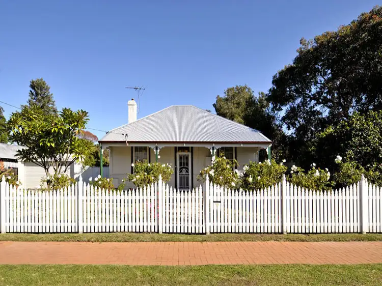 11 Scott Street, Guildford WA 6055
