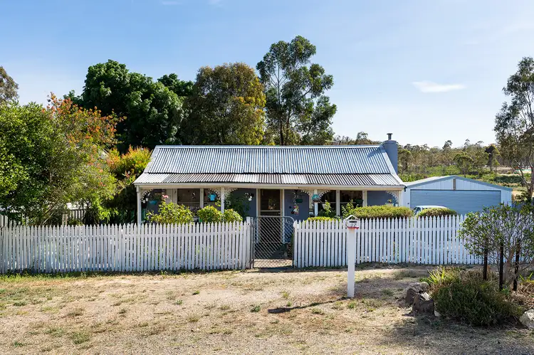 27 Fryers Road, Campbells Creek VIC 3451