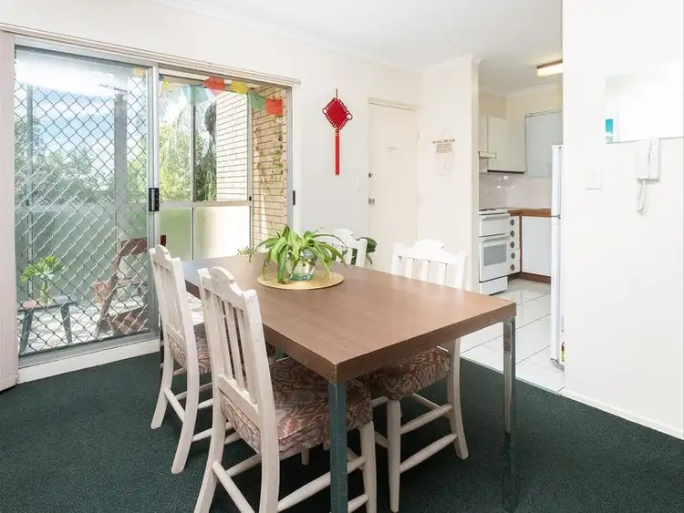 Sixth view of Homely unit listing, 2/9 Chelmsford Avenue, Ipswich QLD 4305