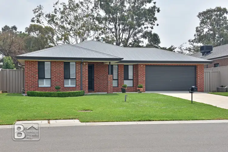 12 Victoria Avenue, Kangaroo Flat VIC 3555