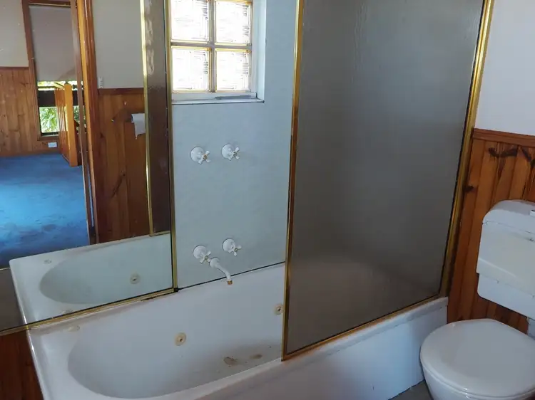 Sixth view of Homely house listing, 118 Commercial Road, Morwell VIC 3840