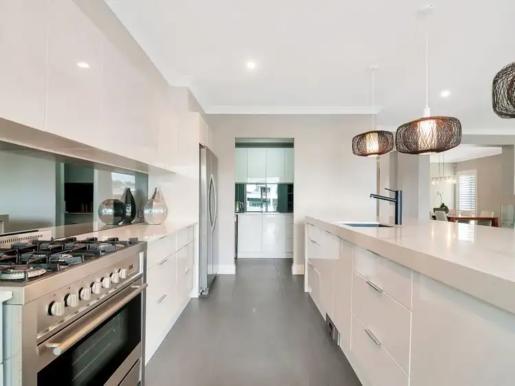 Sixth view of Homely house listing, 19 Harbourvue Ct, Helensvale QLD 4212