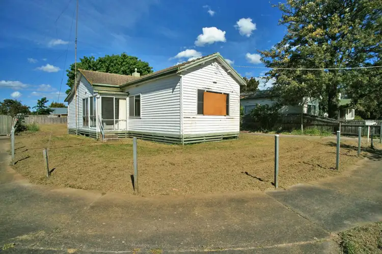 Main view of Homely house listing, 10 Finlayson Crescent, Traralgon VIC 3844