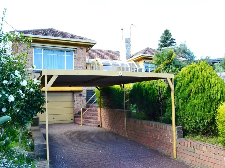 Second view of Homely house listing, 8 Granya Grove, Morwell VIC 3840