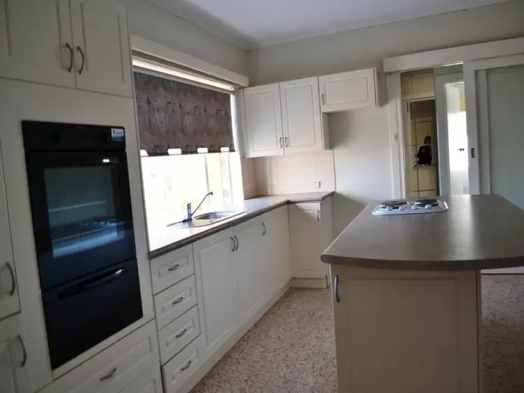 Fourth view of Homely house listing, 8 Granya Grove, Morwell VIC 3840