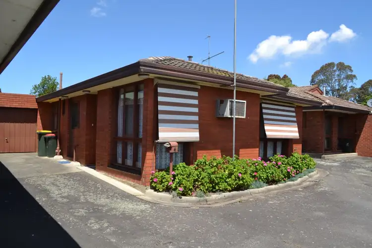 4/2 Davey Street, Morwell VIC 3840