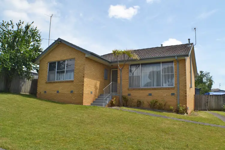6 McDonald Way, Churchill VIC 3842