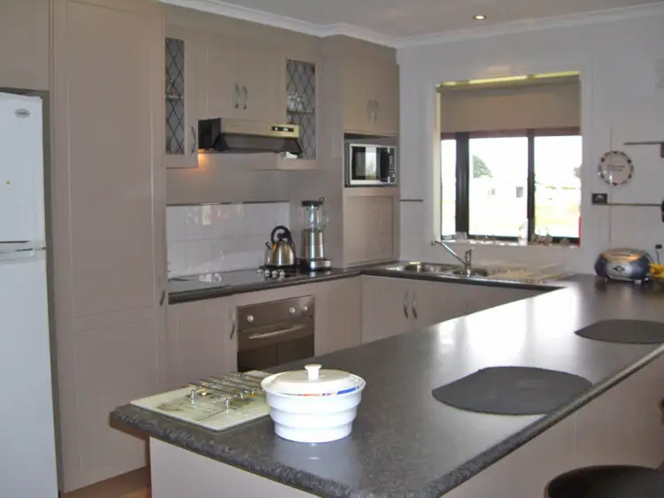 Seventh view of Homely villa listing, 36/5353 Princes Highway, Traralgon VIC 3844