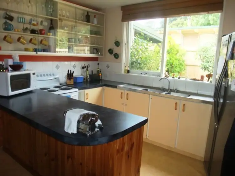 Fifth view of Homely house listing, 3 Pinnacle Drive, Rawson VIC 3825
